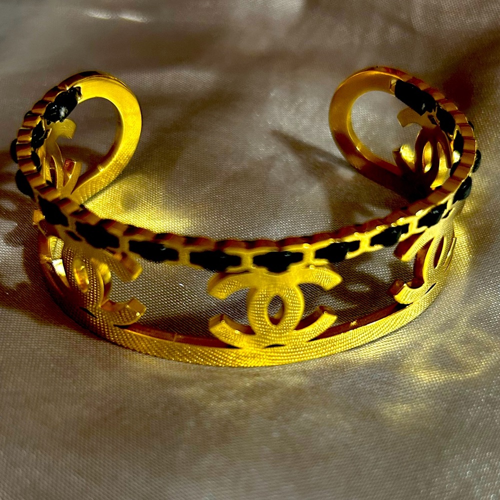 DOUBLE CC BRACELET